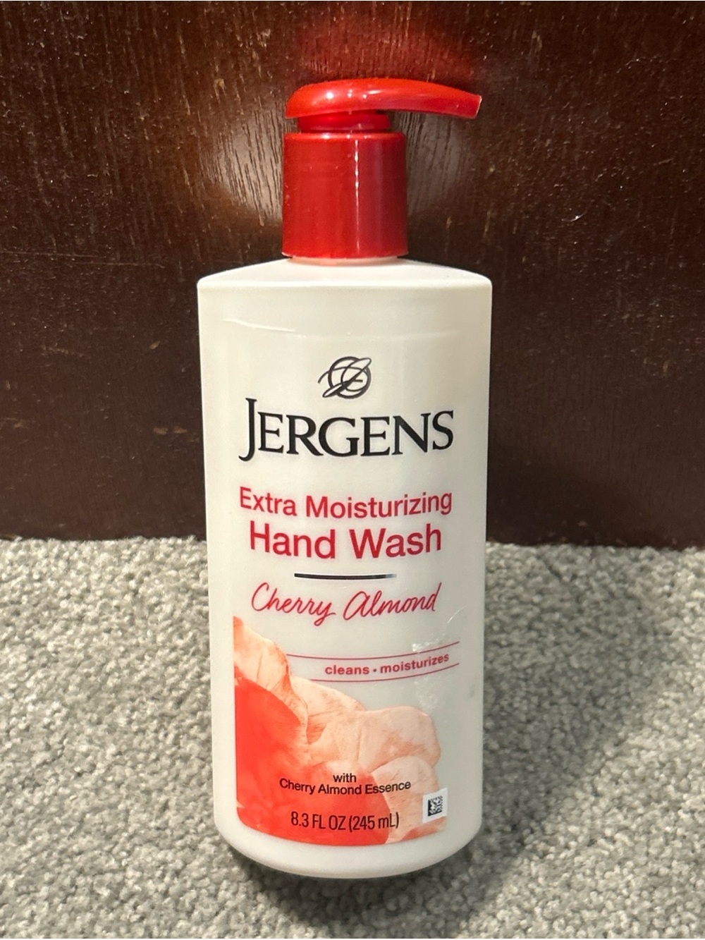 Jergens Extra Moisturizing Hand Wash Soap Cherry Almond, 8.3oz